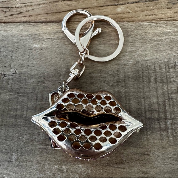 Glamorous Pink lipstick Keychain Purse Charm for Handbag Zinc Alloy NEW! - Picture 8 of 9